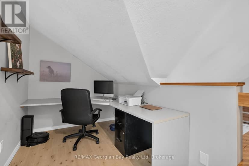 19 Kingfisher Crescent — photo 29 of 40