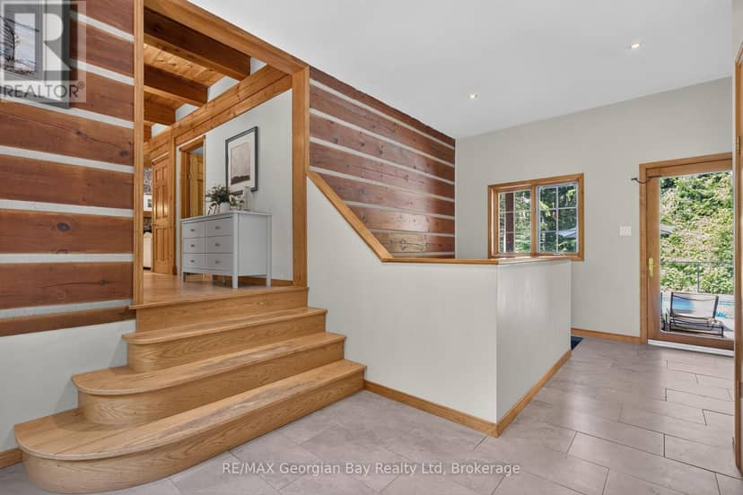 19 Kingfisher Crescent — photo 5 of 40