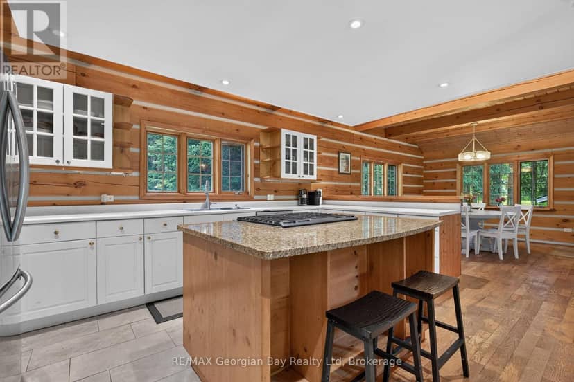 19 Kingfisher Crescent — photo 7 of 40