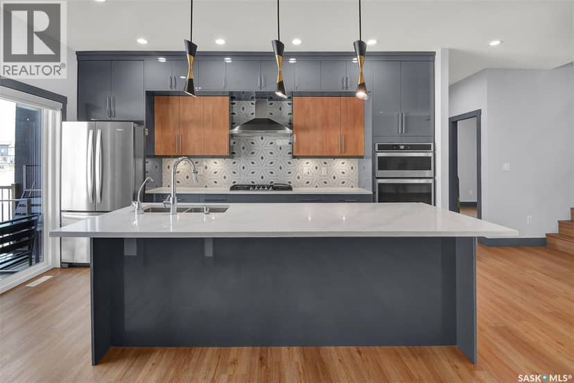 519 Kenaschuk WAY — photo 10 of 40