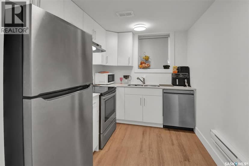 519 Kenaschuk WAY — photo 33 of 40