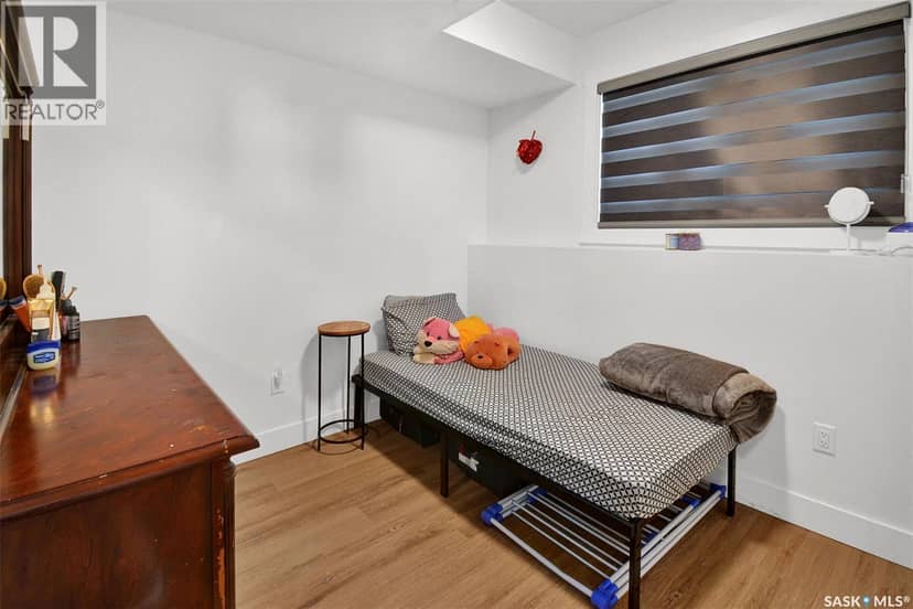 519 Kenaschuk WAY — photo 38 of 40