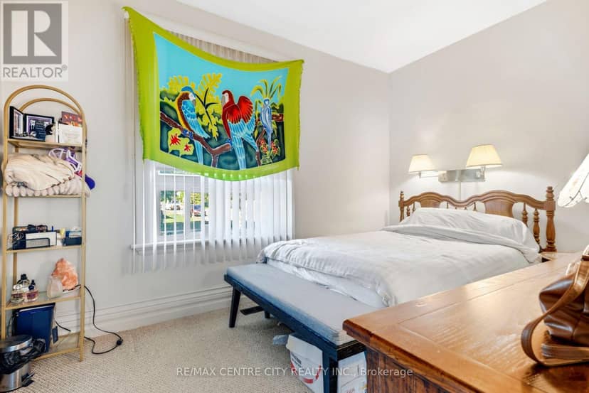 64 Linwood Street — photo 10 of 31