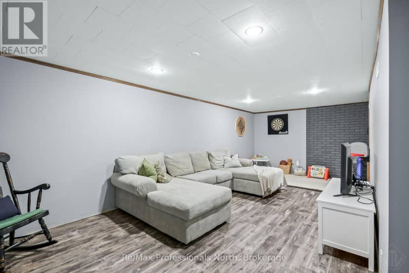 775 Muskoka Beach Road — photo 25 of 40