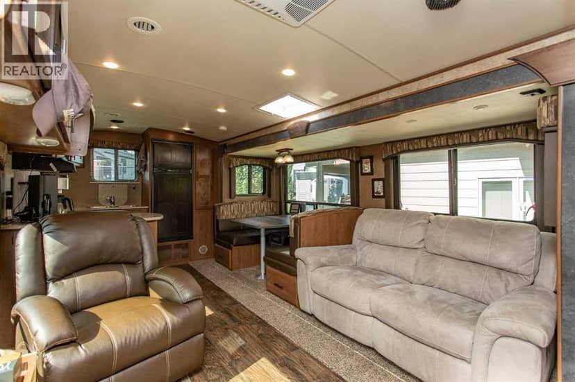 4034, 25054 South Pine Lake Road, Rural Red Deer County, photo 5
