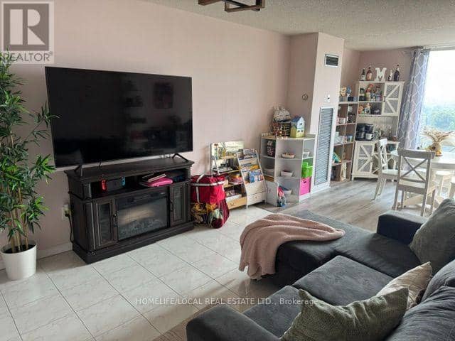 #1402 - 3 Hickory Tree Road — photo 15 of 21