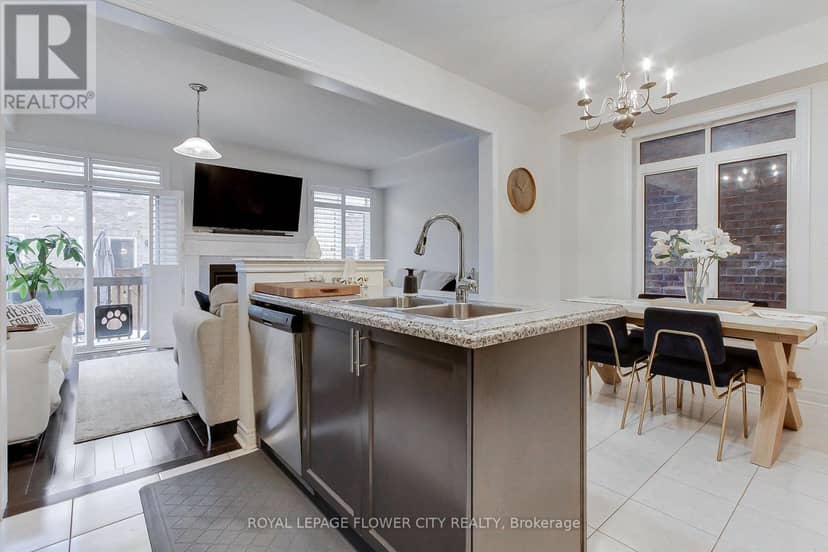 101 Huguenot Road — photo 11 of 31