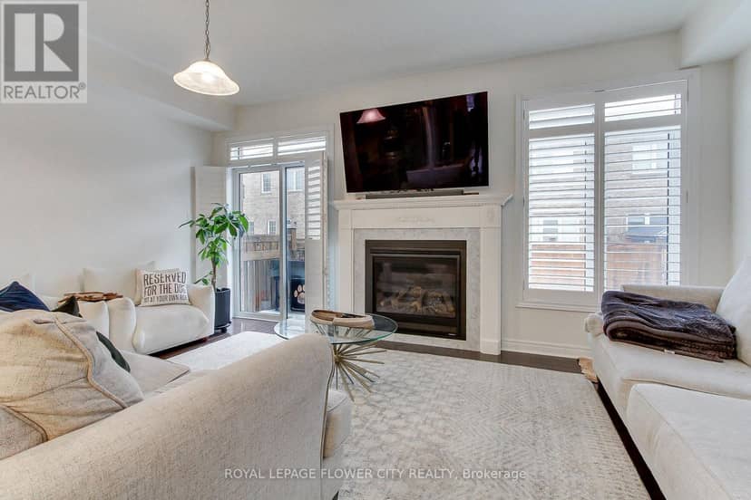 101 Huguenot Road — photo 13 of 31