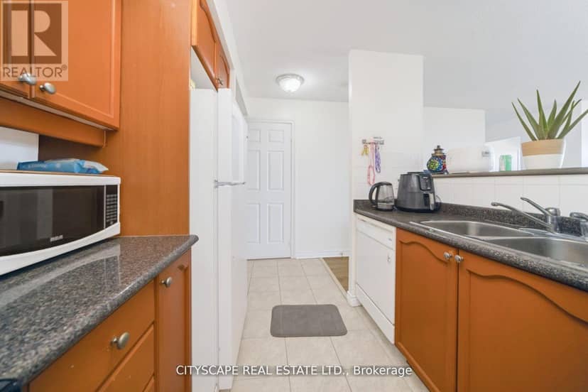 1002 - 710 Humberwood Blvd Boulevard — photo 14 of 40