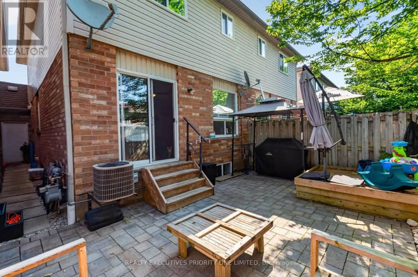 9 - 37 Bond Court — photo 29 of 35