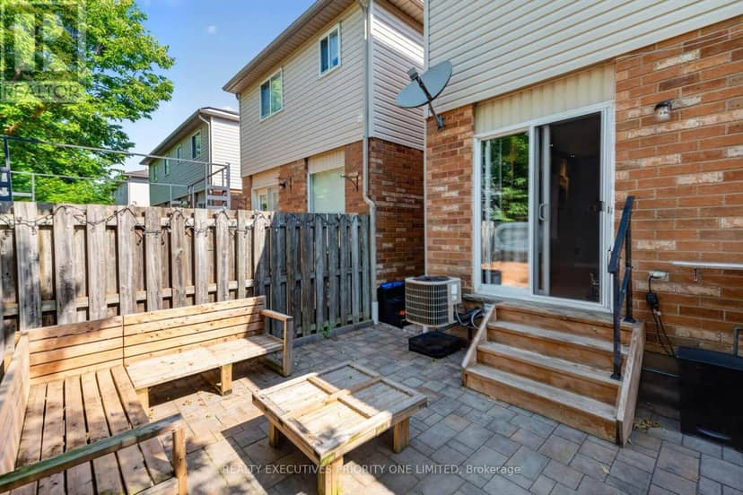 9 - 37 Bond Court — photo 32 of 35