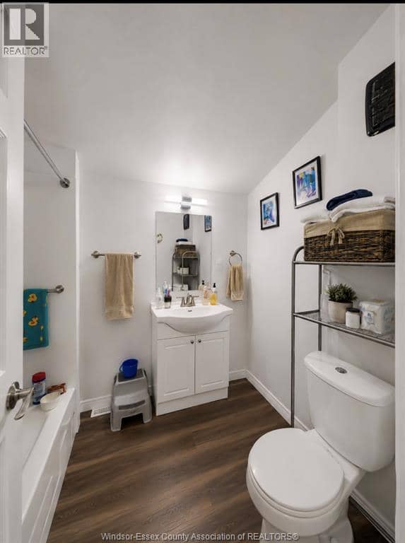 253 Curry Avenue — photo 16 of 20