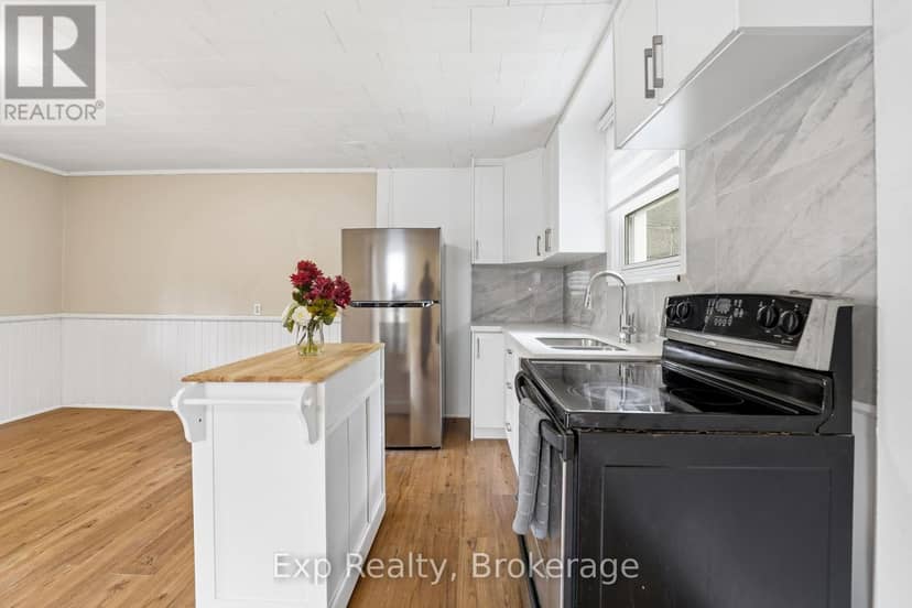 82 - 84 Bursthall Street — photo 10 of 39