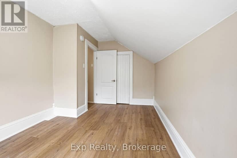 82 - 84 Bursthall Street — photo 21 of 39