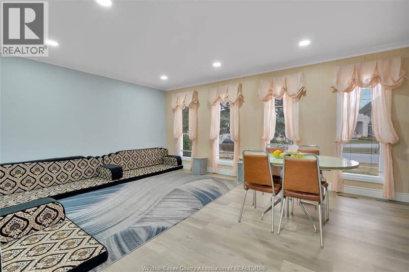 655 ROSELAND DRIVE South — photo 10 of 32