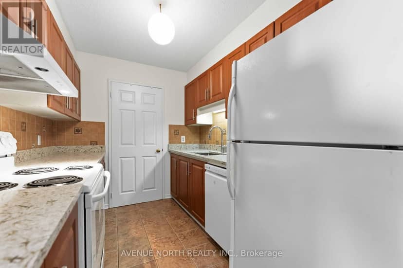 1409 - 199 Kent Street — photo 13 of 30