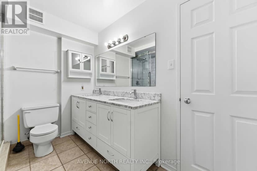 1409 - 199 Kent Street — photo 18 of 30