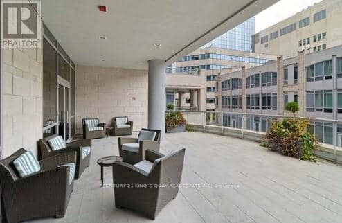 2714 - 763 Bay Street — photo 5 of 31
