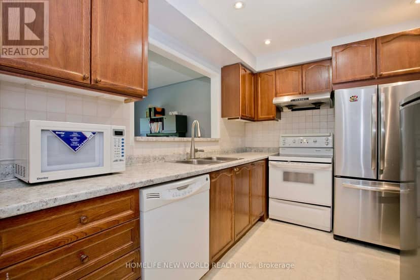 1814 Woodgate Court, Oshawa, photo 6