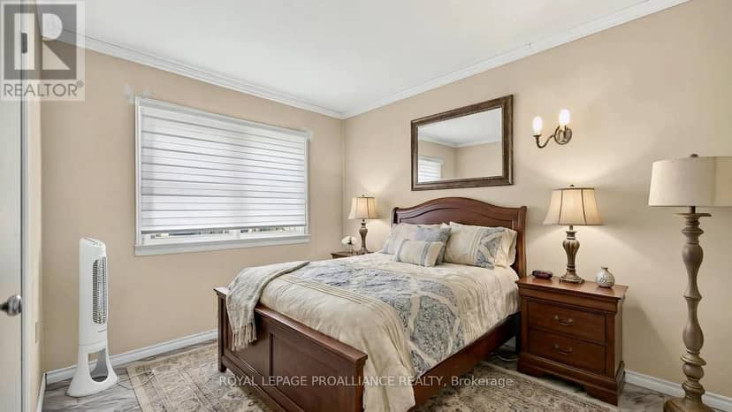 40 Aldershot Avenue — photo 16 of 33
