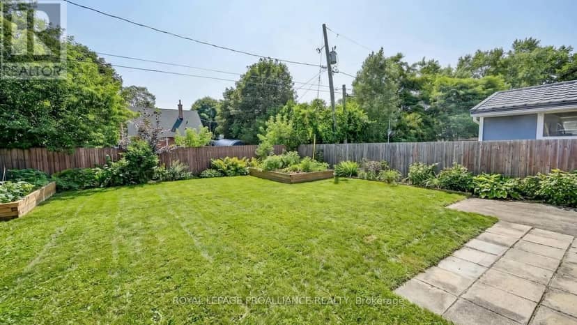 40 Aldershot Avenue — photo 32 of 33