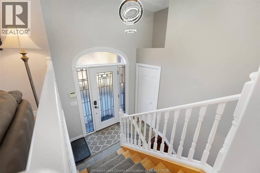 2071 Eugeni — photo 4 of 40