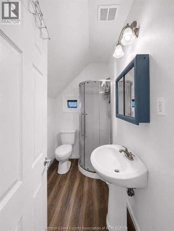 253 Curry Avenue — photo 8 of 20