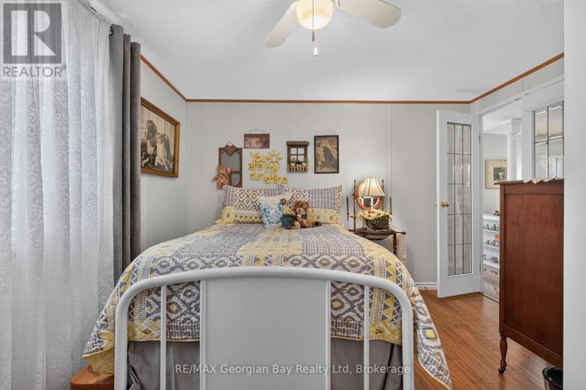 27 Scottsdale - 5411 Elliott Side Road — photo 18 of 38