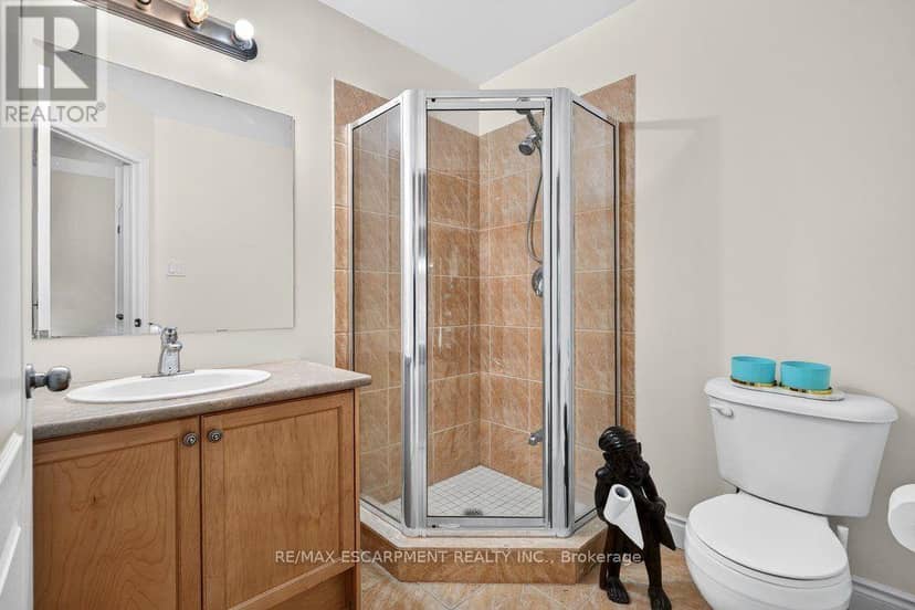 12 - 1335 Ontario Street — photo 32 of 40