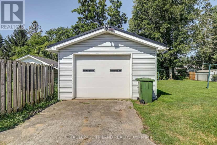 178 Balaclava Street — photo 8 of 40