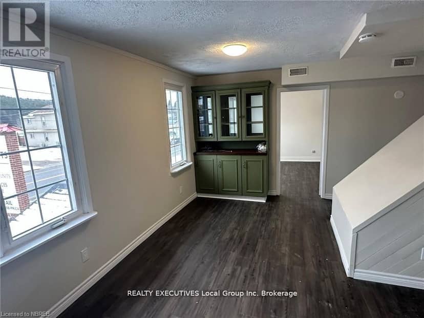 510 Valois Drive — photo 11 of 26
