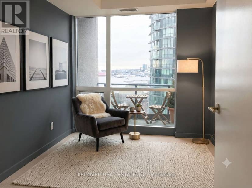 2609 - 215 Fort York Boulevard — photo 15 of 29
