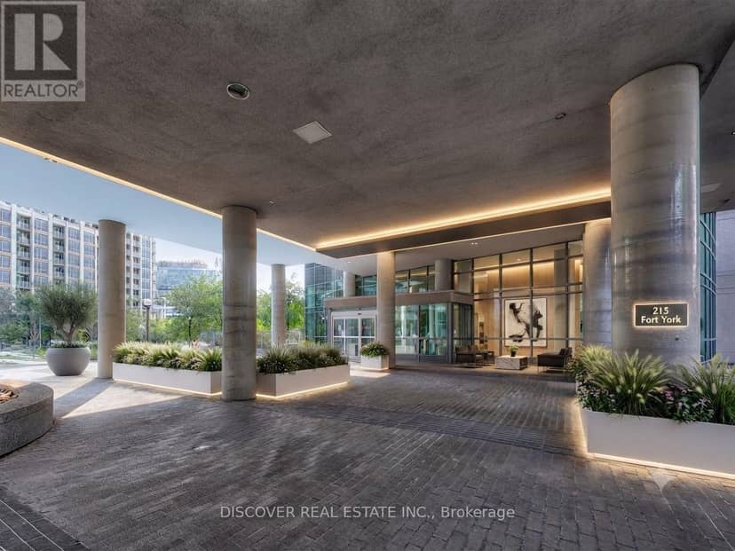 2609 - 215 Fort York Boulevard — photo 19 of 29