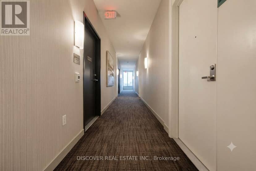 2609 - 215 Fort York Boulevard — photo 21 of 29