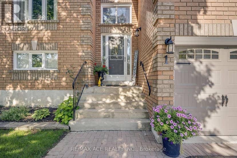 1 Margaret Place — photo 3 of 40