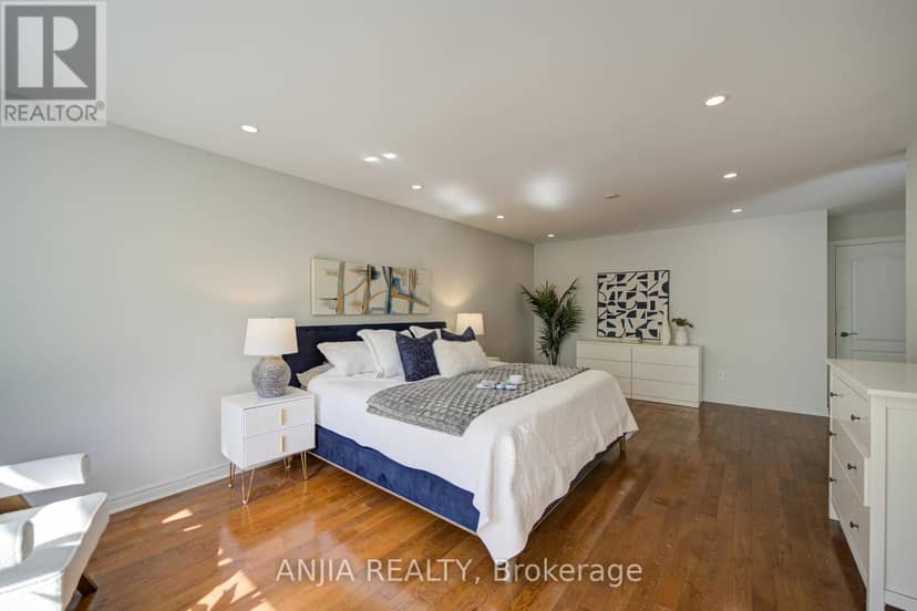 132 Estate Garden Drive — photo 30 of 40