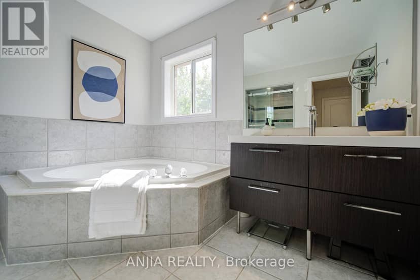 132 Estate Garden Drive — photo 32 of 40