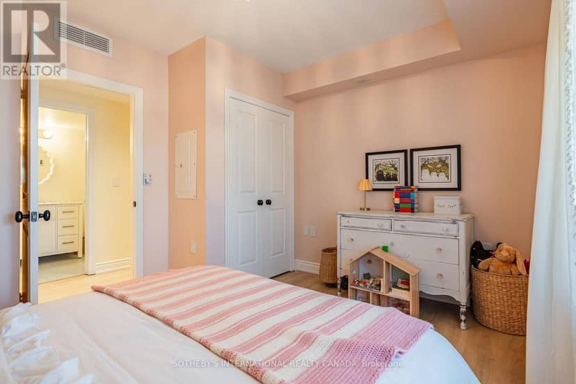 216 - 149 Church Street — photo 10 of 18