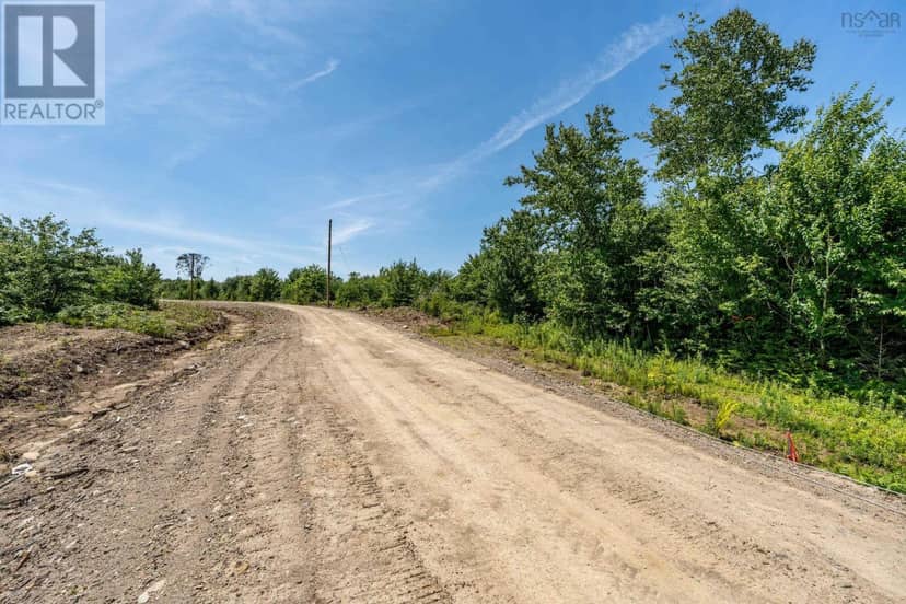56 Sunshine Drive — photo 15 of 17