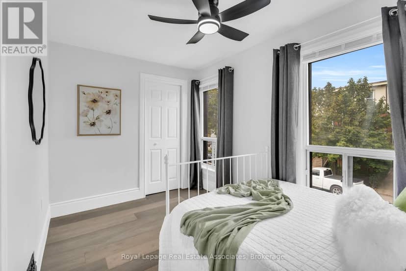 10 Gordon Street — photo 22 of 40