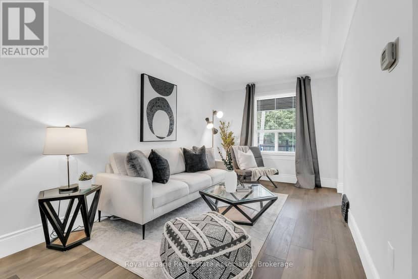 10 Gordon Street, Hamilton, photo 7