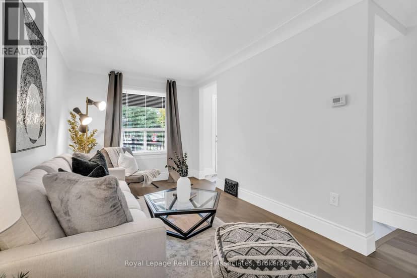 10 Gordon Street, Hamilton, photo 8