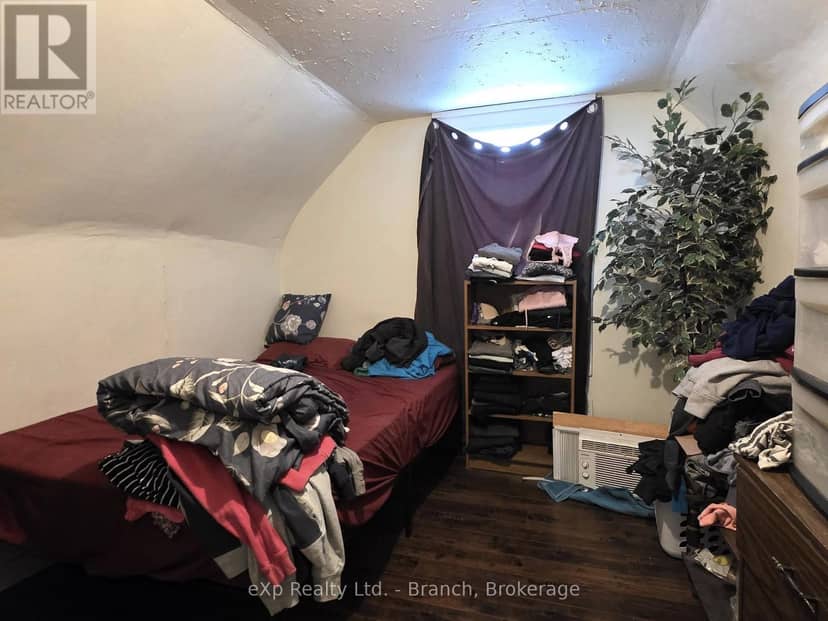 72 Lebel Avenue — photo 17 of 20