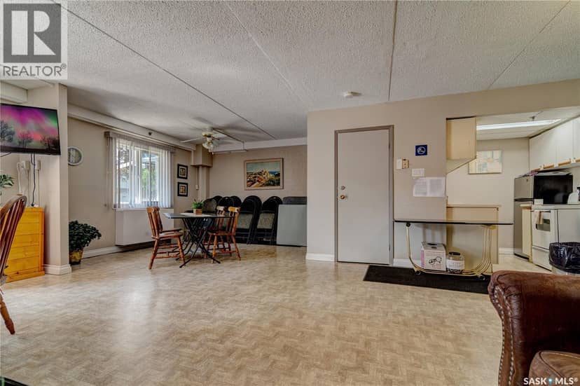 522 4045 Rae STREET — photo 16 of 23