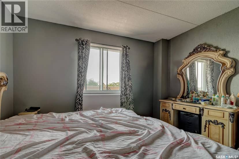 522 4045 Rae STREET — photo 9 of 23