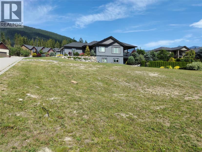 1002 Selkirk Drive, Creston, photo 3