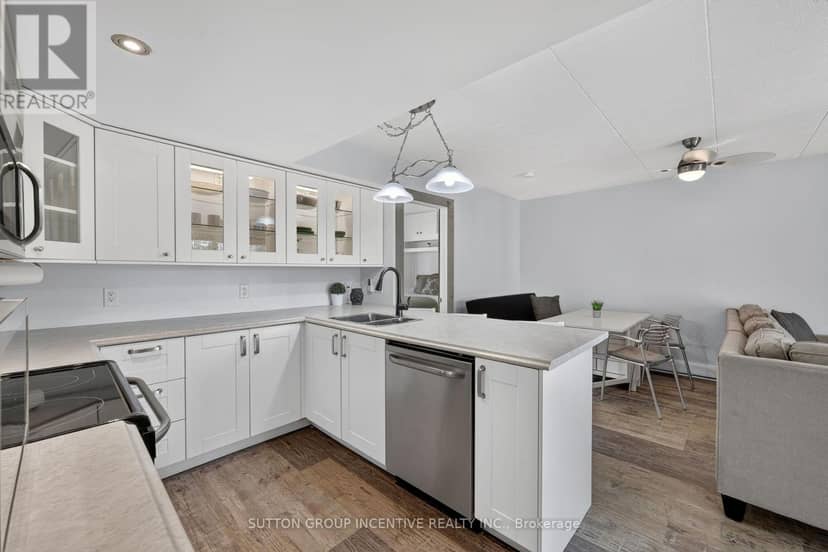 224 - 1102 Horseshoe Valley Road W — photo 11 of 40