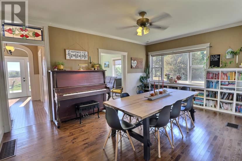 203 Hyde Point Road — photo 8 of 31