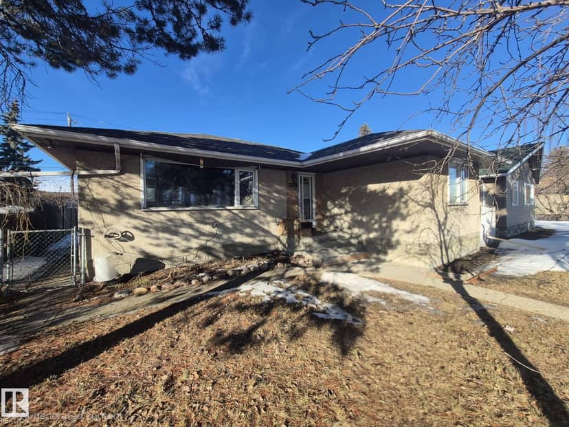 7920 Argyll RD NW, Edmonton, photo 2