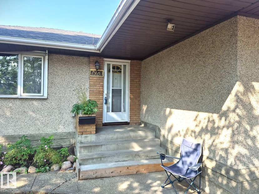 7920 Argyll RD NW, Edmonton, photo 6